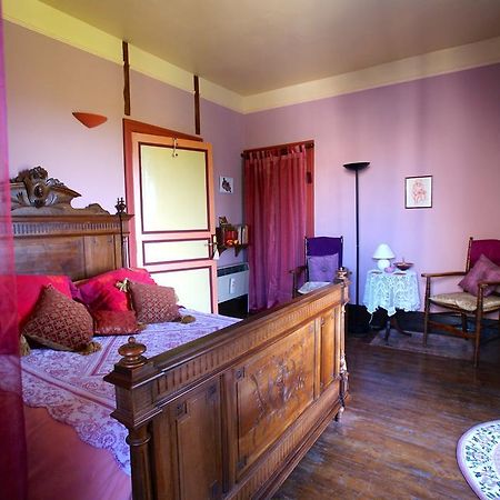 Les Chimeres Puylaroque Kamer foto
