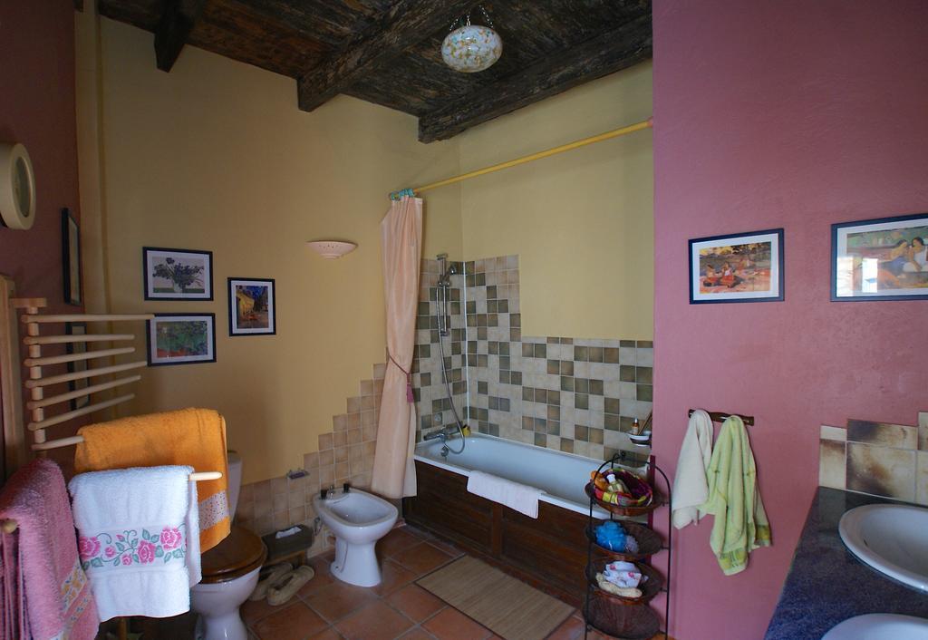 Les Chimeres Puylaroque Kamer foto