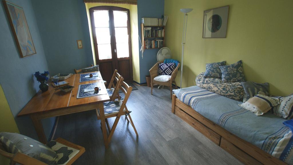 Les Chimeres Puylaroque Kamer foto