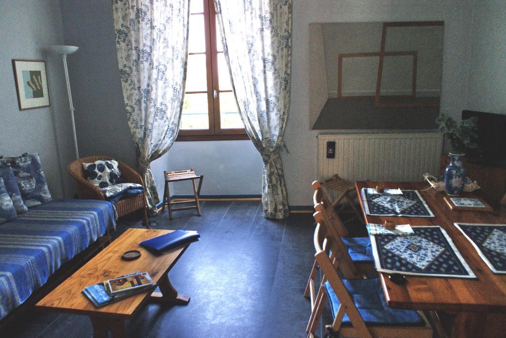 Les Chimeres Puylaroque Kamer foto